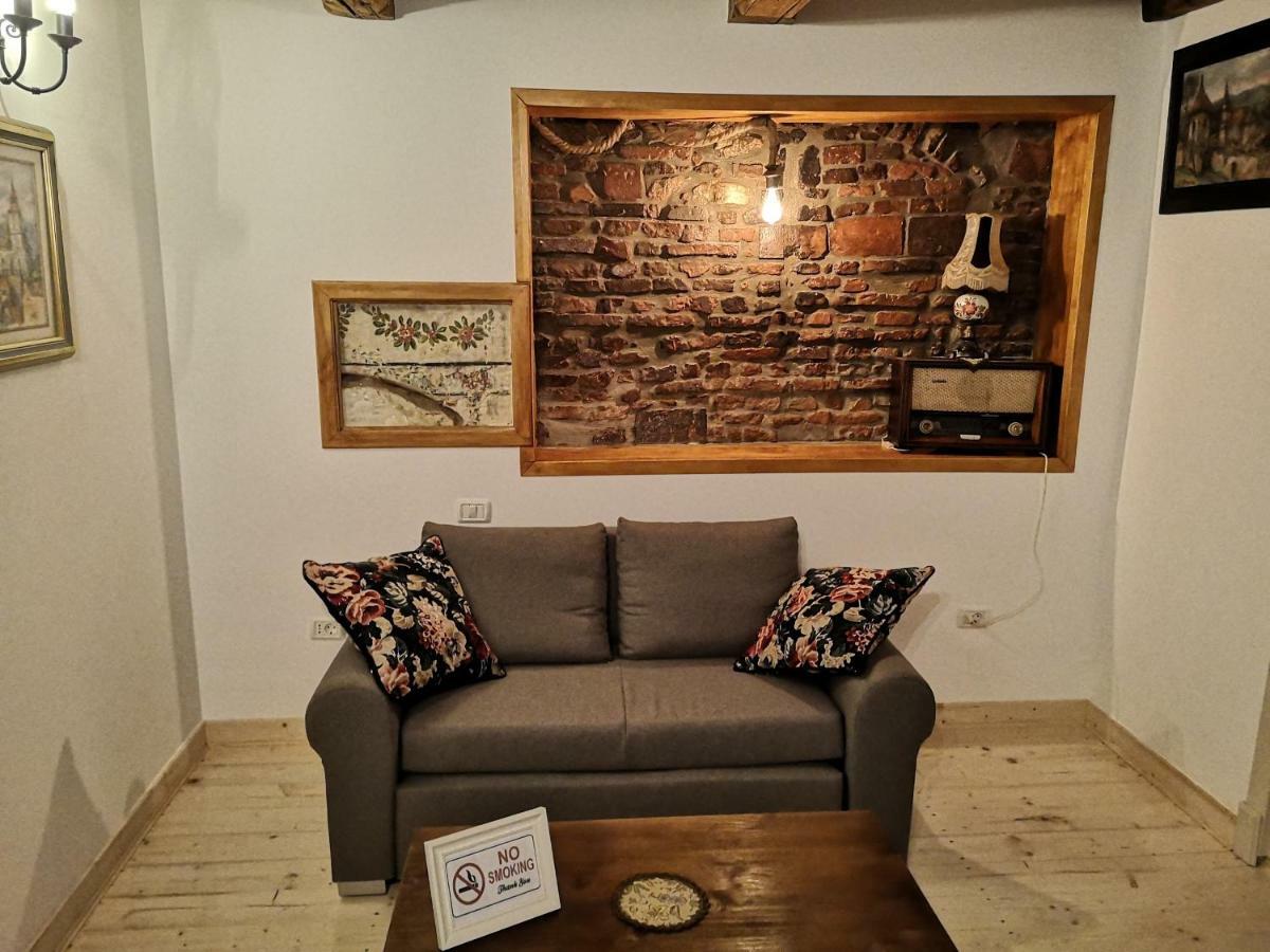 Appartement Crown Of Karolina à Braşov Extérieur photo