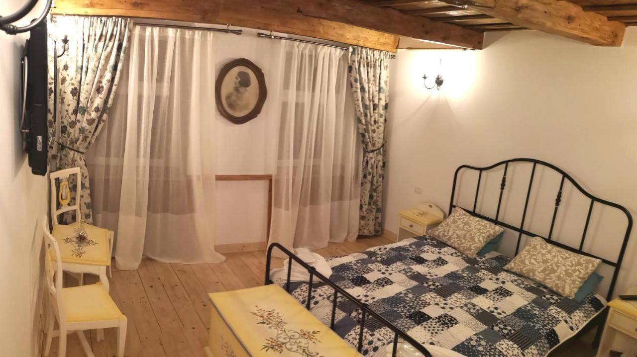 Appartement Crown Of Karolina à Braşov Extérieur photo