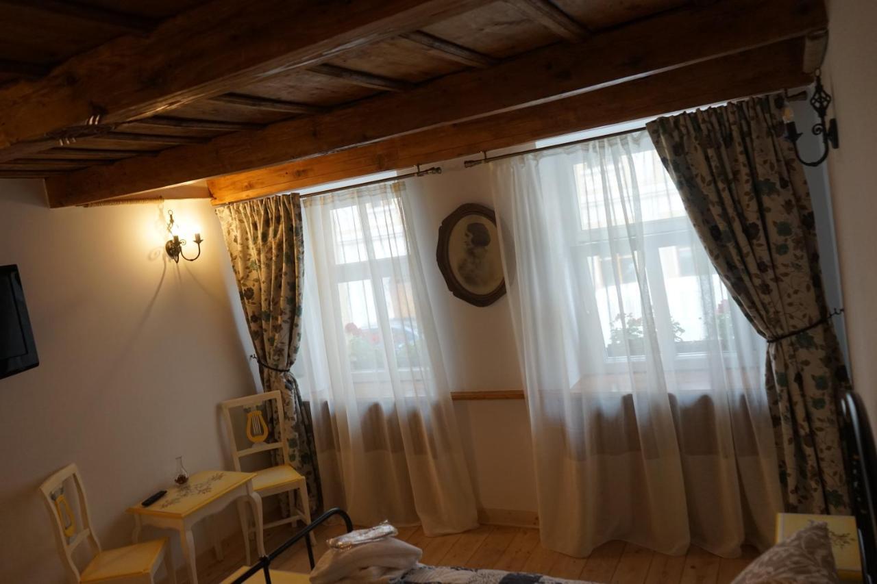 Appartement Crown Of Karolina à Braşov Extérieur photo