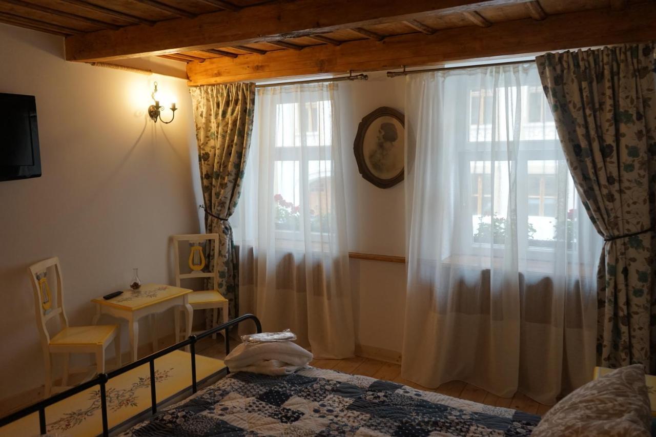 Appartement Crown Of Karolina à Braşov Extérieur photo