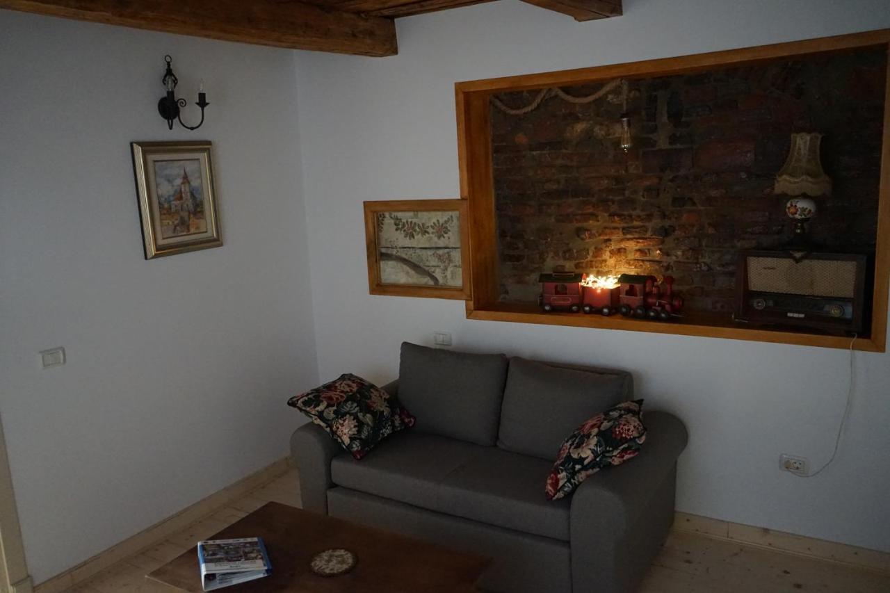 Appartement Crown Of Karolina à Braşov Extérieur photo